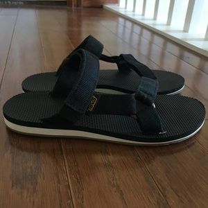 Teva Universal Slide size 7